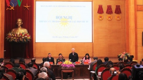 Tiếp xúc cử tri thành phố Hà Nội, Tổng Bí thư Nguyễn Phú Trọng nhấn mạnh: Trong cuộc đấu tranh phòng, chống tham nhũng, giải pháp quan trọng nhất phải bằng luật pháp (Thời sự chiều 29/11/2017)
