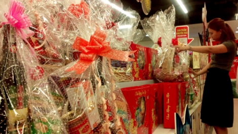 Dẹp tận gốc nạn biếu quà tết  (27/12/2017)