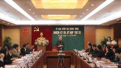 Ủy ban Kiểm tra Trung ương kỷ luật cảnh cáo một số cán bộ cấp tỉnh vi phạm (Thời sự chiều 16/12/2017)