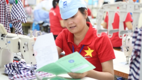 Vướng mắc thủ tục tố tụng trong khởi kiện doanh nghiệp nợ Bảo hiểm xã hội (6/12/1017)