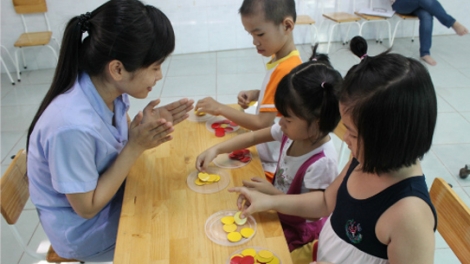 Chị Lê Thị Hồng Diên - Người giúp nhiều trẻ tự kỷ hoà nhập cuộc sống (07/02/2017)