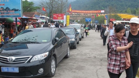 Chính phủ yêu cầu cán bộ, công chức không được đi lễ hội trong giờ hành chính, không dùng xe công đi hội, không liên hoan ảnh hưởng đến thời gian làm việc sau kỳ nghỉ Tết (Thời sự chiều 2/2/2017)