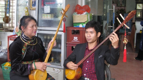 Người giữ gìn làn điệu hát Then (10/2/2017)