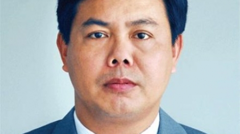 Nhận hai ô tô Lexus trị giá hơn 6 tỷ đồng từ một doanh nghiệp, Chủ tịch Ủy ban nhân dân tỉnh Cà Mau khẳng định việc này đúng quy trình (23/2/2017)