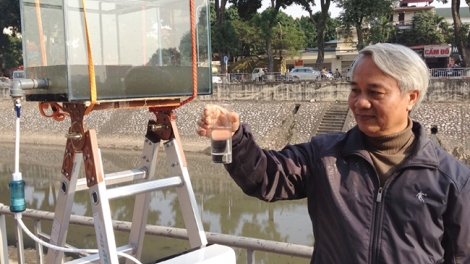 Nhà khoa học đầu tiên “vẽ” nên bản đồ nước ngầm nhiễm Asen ở Hà Nội (27/2/2017)