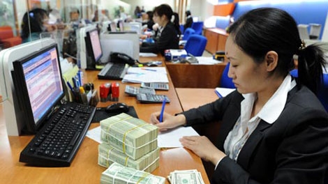 Tái cơ cấu ngân hàng: Cần mạnh tay xử lý nợ xấu (30/3/2017)