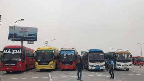 Chủ trương điều chuyển luồng tuyến giao thông của Hà Nội đang gây bức xúc cho một số nhà xe (1/3/2017)