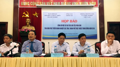 Mức tăng lợi nhuận doanh nghiệp giai đoạn 2010-2015 chỉ đạt 7,5%, bằng 1/3 so với giai đoạn 2005 - 2010 (Thời sự đêm 11/4/2017)