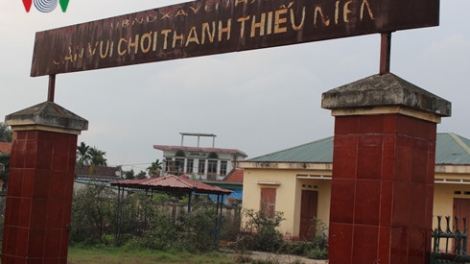 Quảng Ninh: nhiều khu vui chơi trở thành phế tích sau vài năm hoạt động (3/4/2017)