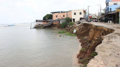 Nguyên nhân tình trạng sạt lở nghiêm trọng tại An Giang và khu vực Đồng bằng sông Cửu Long (27/4/2017)