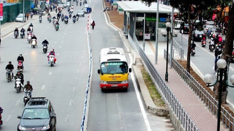 Chung làn BRT: Không phải cứ vướng là thay đổi (22/5/2017)