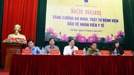 An ninh bệnh viện: Cơ chế nào để thầy thuốc không phải “chùn tay” trong khám chữa bệnh? (16/5/2017)