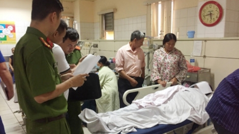 Sự cố sốc phản vệ tại Hòa Bình: Nguồn nước sử dụng chạy thận tồn dư hóa chất cao gấp 260 lần (Thời sự trưa 24/6/2017)