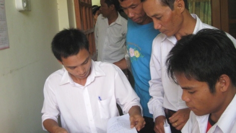 Tỉnh Quảng Ngãi cam kết chậm nhất cuối tháng 6 này, tất cả các trí thức trẻ được tăng cường về làm Phó Chủ tịch UBND xã tại địa phương sẽ được bố trí công tác (Thời sự đêm 25/6/2017)