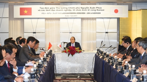 Thủ tướng Nguyễn Xuân Phúc kêu gọi các doanh nghiệp vùng Kansai, thành viên của Tổ chức kinh tế vùng Kansai đầu tư mạnh mẽ hơn vào Việt Nam. (Thời sự đêm 07/6/2017)