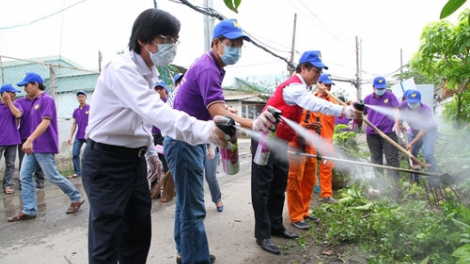 Phòng chống dịch bệnh sốt xuất huyết: Khó khăn muôn bề (27/7/2017)