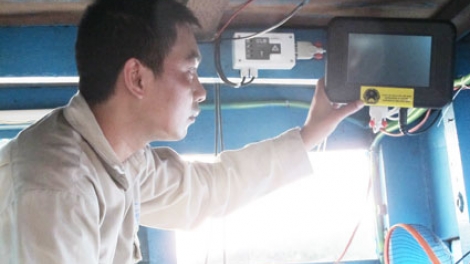 Tàu cá đánh bắt xa bờ cần lắp đặt thiết bị định vị vệ tinh (28/7/2017)
