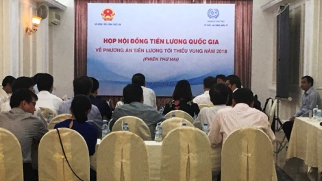 Lương tối thiểu vùng: Nỗi niềm “cò kè bớt một thêm hai” (29/7/2017)