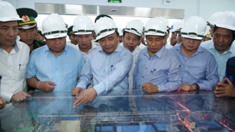 Thủ tướng Nguyễn Xuân Phúc làm việc với lãnh đạo Formosa Hà Tĩnh (Thời sự trưa 24/7/2017)