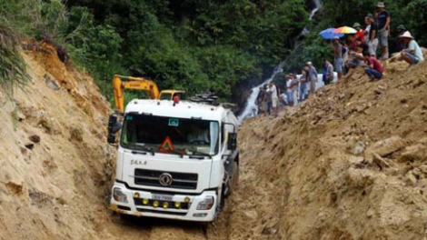 Phòng, tránh sạt lở cần những giải pháp khoa học (9/8/2017)