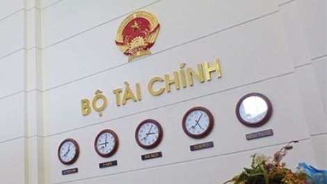 Đề xuất tăng thuế của Bộ Tài chính cần được cân nhắc kỹ lưỡng (24/8/2017)
