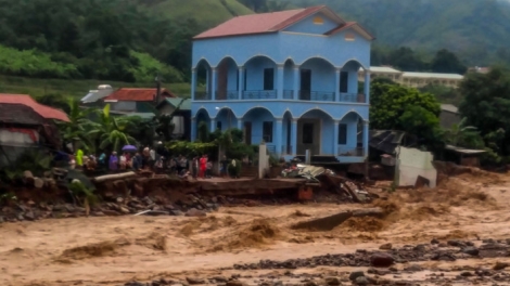 Mưa lũ tại các tỉnh miền núi phía Bắc khiến 68 người chết, mất tích và bị thương, thiệt hại ước tính hơn 900 tỉ đồng: Phải chăng là hậu quả của sự tàn phá rừng diễn ra hàng chục năm trước (7/8/2017)