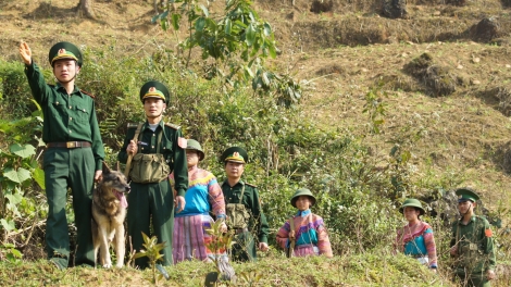 Những đóng góp thầm lặng cho sự bình yên nơi biên giới (30/9/2017)