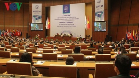 Phát biểu khai mạc Hội nghị thường niên lần thứ 26 của Diễn đàn hợp tác Nghị viện châu Á-Thái Bình Dương (APPF-26), Chủ tịch Quốc hội Nguyễn Thị Kim Ngân khẳng định Việt Nam luôn đánh giá cao và ủng hộ các mục tiêu của APPF (Thời sự đêm 18/1/2018)