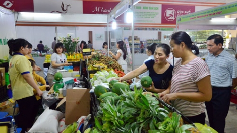 Đưa nông sản thực phẩm sạch đến tận tay người tiêu dùng trong dịp Tết 2018 (8/1/2018)