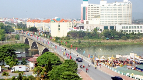 Móng Cái hướng tới một thành phố biên giới hiện đại, đẹp và thông minh (21/10/2018)