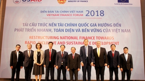 Tái cơ cấu nền tài chính hướng đến phát triển nhanh và bền vững của đất nước (3/10/2018)