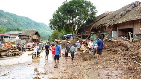 Lũ ống lũ quét gây thiệt hại nặng tại Lào Cai và Hà Giang (Thời sự trưa 23/10/2018)