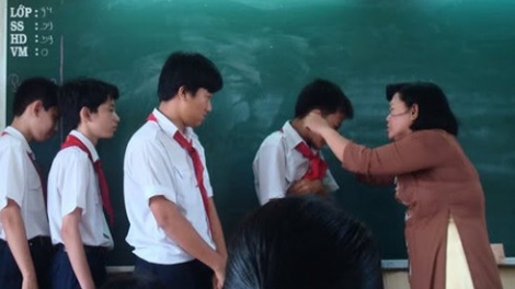 Băn khoăn xử phạt giáo viên bằng tiền trong môi trường giáo dục (5/10/2018)