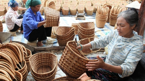 Tài chính vi mô hỗ trợ phụ nữ giảm nghèo (15/10/2018)