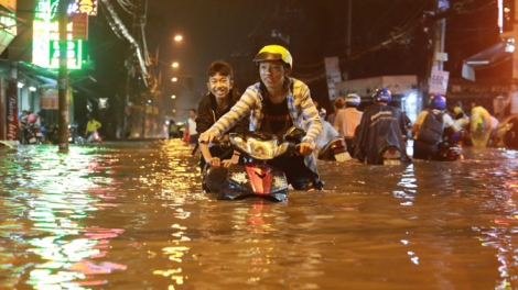 Vì sao Thành phố Hồ Chí Minh không bớt ngập (8/10/2018)