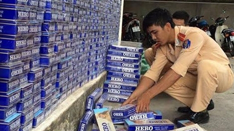 Tìm giải pháp chống buôn lậu thuốc lá (19/11/2018)