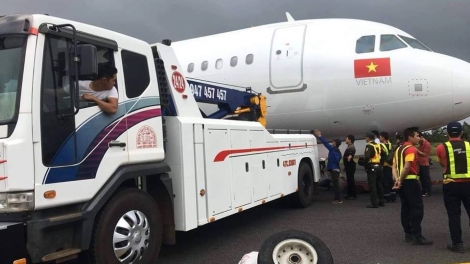 Thông tin chính thức về sự cố hạ cánh của máy bay Vietjet tại sân bay Buôn Ma Thuột tối qua (Thời sự trưa 30/11/2018)