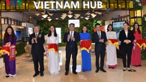 Trung tâm xúc tiến thương mại Việt Nam tại thành phố Thượng Hải, Trung Quốc chính thức đi vào hoạt động (Thời sự đêm 13/11/2018)