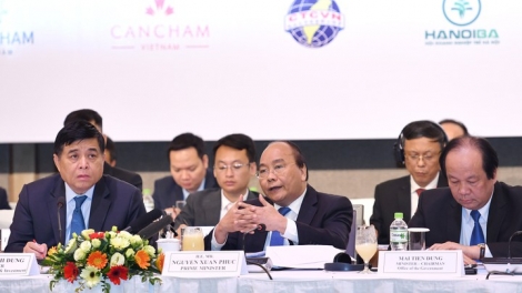 Thủ tướng Nguyễn Xuân Phúc tham dự diễn đàn doanh nghiệp Việt Nam thường niên (VBF) 2018 (Thời sự trưa 4/12/2018)