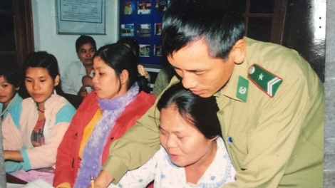 Chuyện về Trung tá Biên phòng nặng lòng với đồng bào biên giới (29/12/2018)