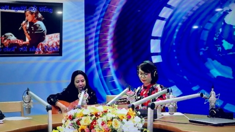Ca sĩ Giang Trang: Giọng ca trong trẻo như màu “nắng thủy tinh" (1/12/2018)