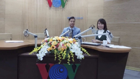 Cuốn sách “Một thời Hà Nội hát - Tim cũng không ngờ làm nên lời ca” (12/12/2018)