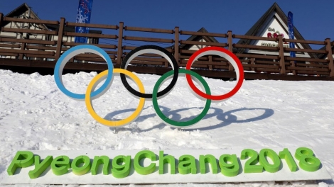 Khai mạc Olympic Mùa đông 2018 tại PyeongChang, Hàn Quốc: Kỳ vọng sẽ mở ra cánh cửa về cơ hội "tan băng" giữa hai miền Triều Tiên, đánh dấu thành công bước đầu của "ngoại giao thể thao" vì hòa bình, ổn định của khu vực và thế giới (9/2/2018)