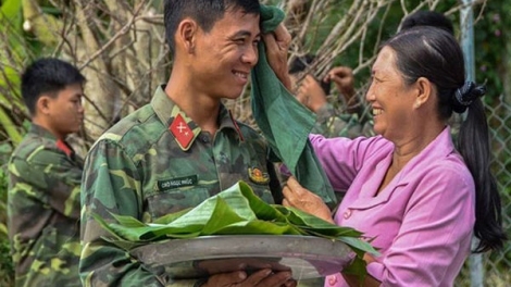 Xuân biển đảo Tây Nam thắm tình quân dân (12/2/2018)
