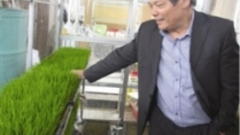 Tiến sĩ Lê Văn Tri - nhà khoa học nghiên cứu các chế phẩm sinh học cải tạo môi trường sinh thái   (19/02/2018)