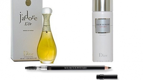 Cục Quản lý Dược, Bộ Y tế vừa có văn bản đình chỉ lưu hành, thu hồi toàn quốc sản phẩm chì kẻ mắt và nước hoa của Dior (Thời sự đêm 25/3/2018)