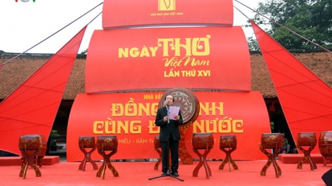 Khai mạc ngày Thơ Việt Nam lần thứ 16 năm 2018 với chủ đề “Nhà văn Việt Nam đồng hành cùng đất nước”. (Thời sự trưa 02/3/2018)