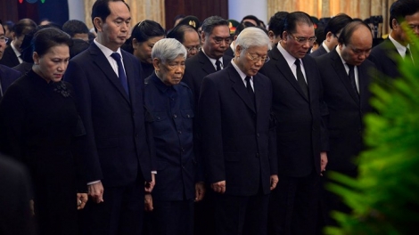Lãnh đạo Đảng, Nhà nước ghi sổ tang viếng nguyên Thủ tướng Phan Văn Khải (Thời sự trưa 20/3/2018)