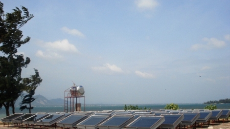 Nhà khoa học tâm huyết với công trình tạo nước ngọt từ nước biển bằng năng lượng mặt trời dùng cho sinh hoạt (17/4/2018)