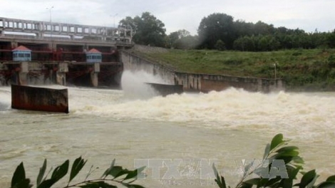 Nhiều khó khăn, bất cập trong việc đảm bảo an toàn tại ba hồ chứa nước quan trọng nhất cả nước là hồ chứa Cửa Đạt, Tả Trạch, và Dầu Tiếng (Thời sự trưa 26/5/2018)